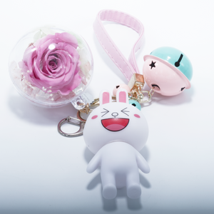 PINK PRESERVED ROSE | WHITE RABBIT KEYCHAIN