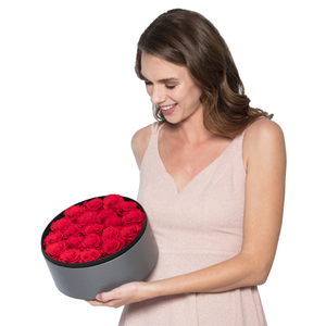 RED PRESERVED ROSES | MEDIUM ROUND CLASSIC GREY BOX